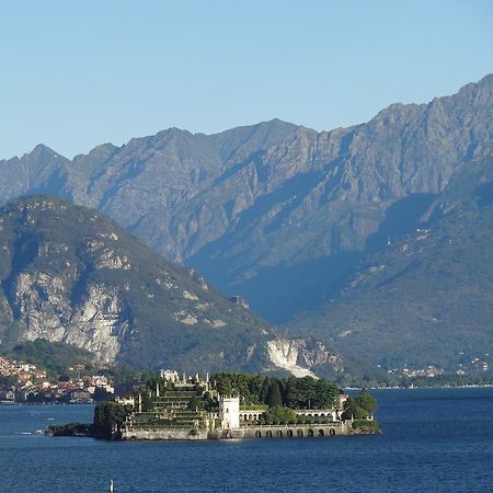 Vista Lago Lägenhet Stresa Rum bild
