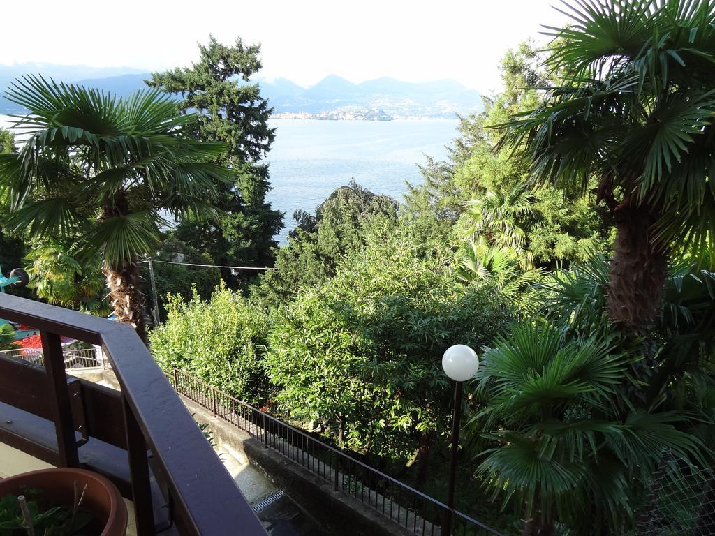 Vista Lago Lägenhet Stresa Rum bild