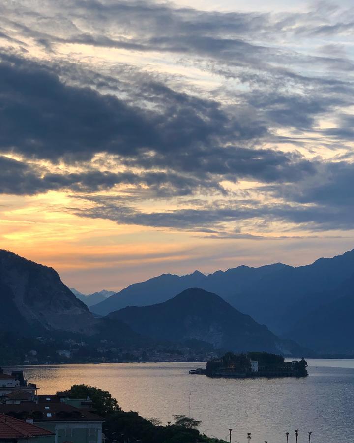Vista Lago Lägenhet Stresa Exteriör bild